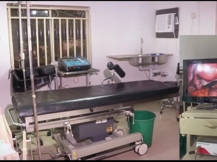 Operating theatre prepared for laparoscopy